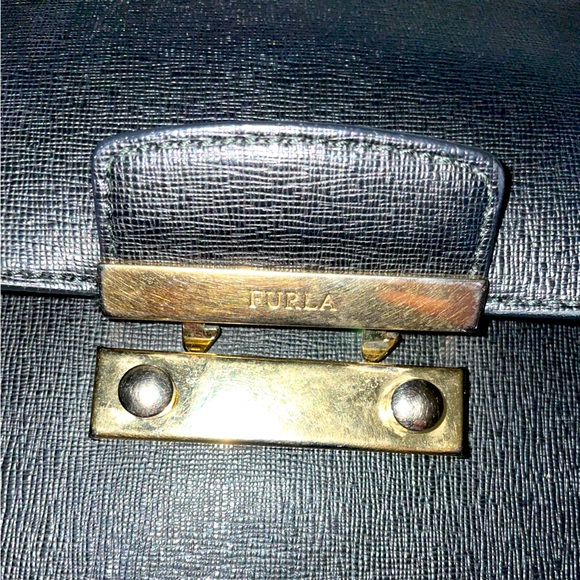 Furla Black Leather Handbag - handle‎ wear needs repair - Picture 5 of 10